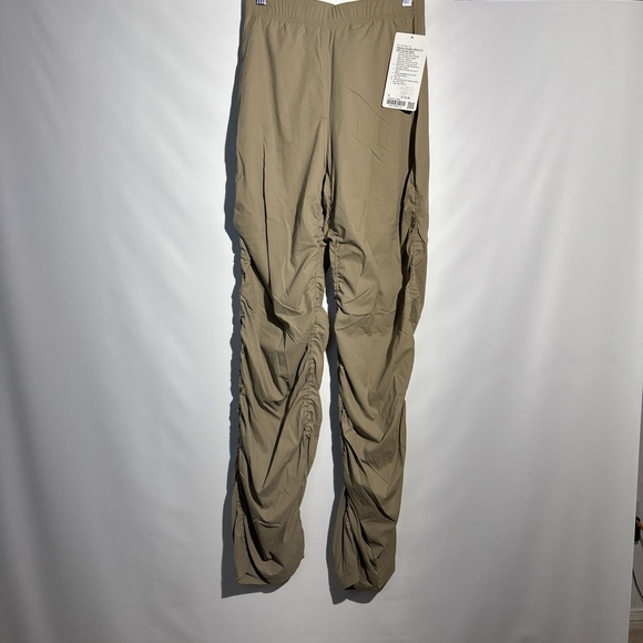 NWT lululemon dance studio Slim fit high-rise flared pant size small sheer oak - Picture 1 of 4